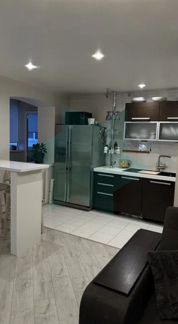 Продаж 2-кімнатної квартири 72 м², Робітнича вул., 77