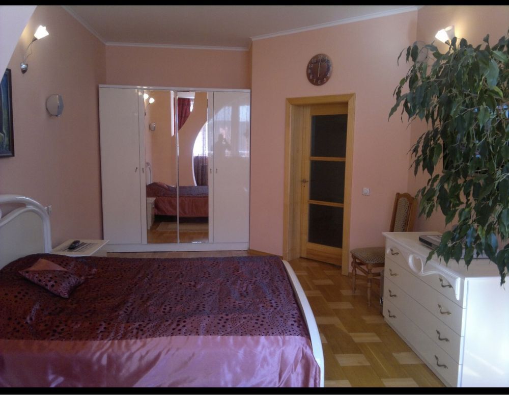 Продаж 3-кімнатної квартири 151 м², Гоголя вул., 20Б