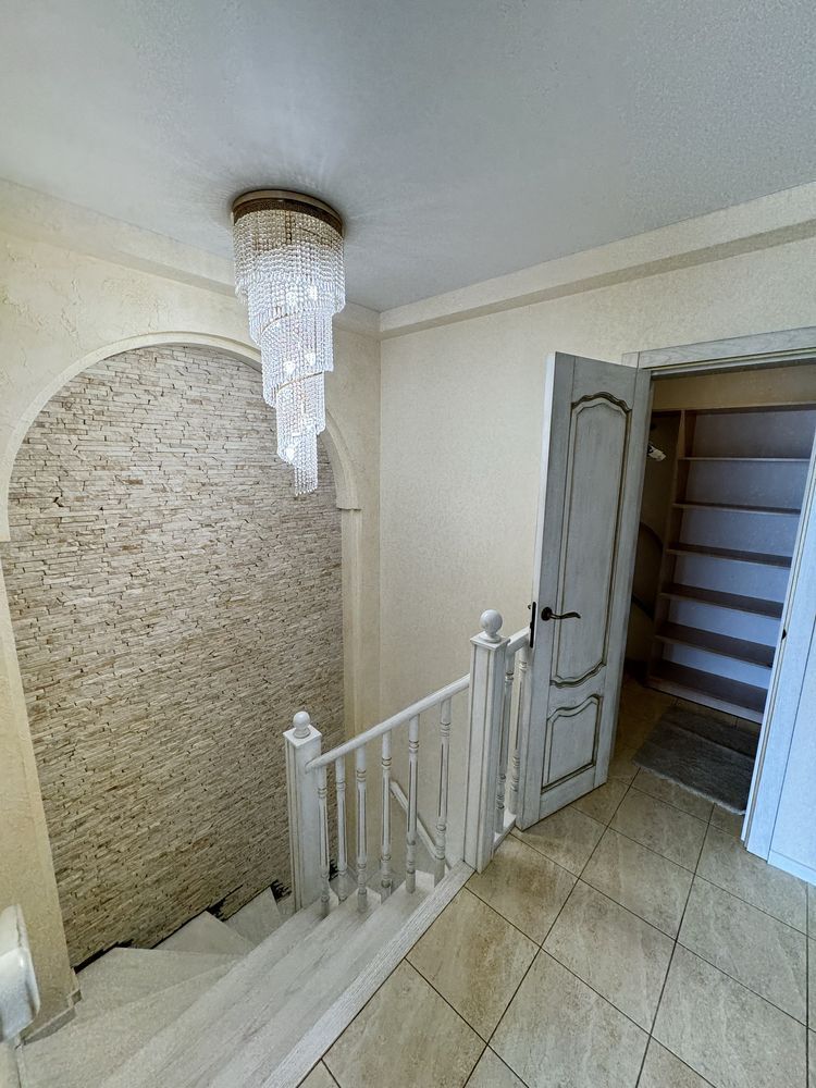 Оренда 2-кімнатної квартири 115 м², Маршала Малиновського вул., 20