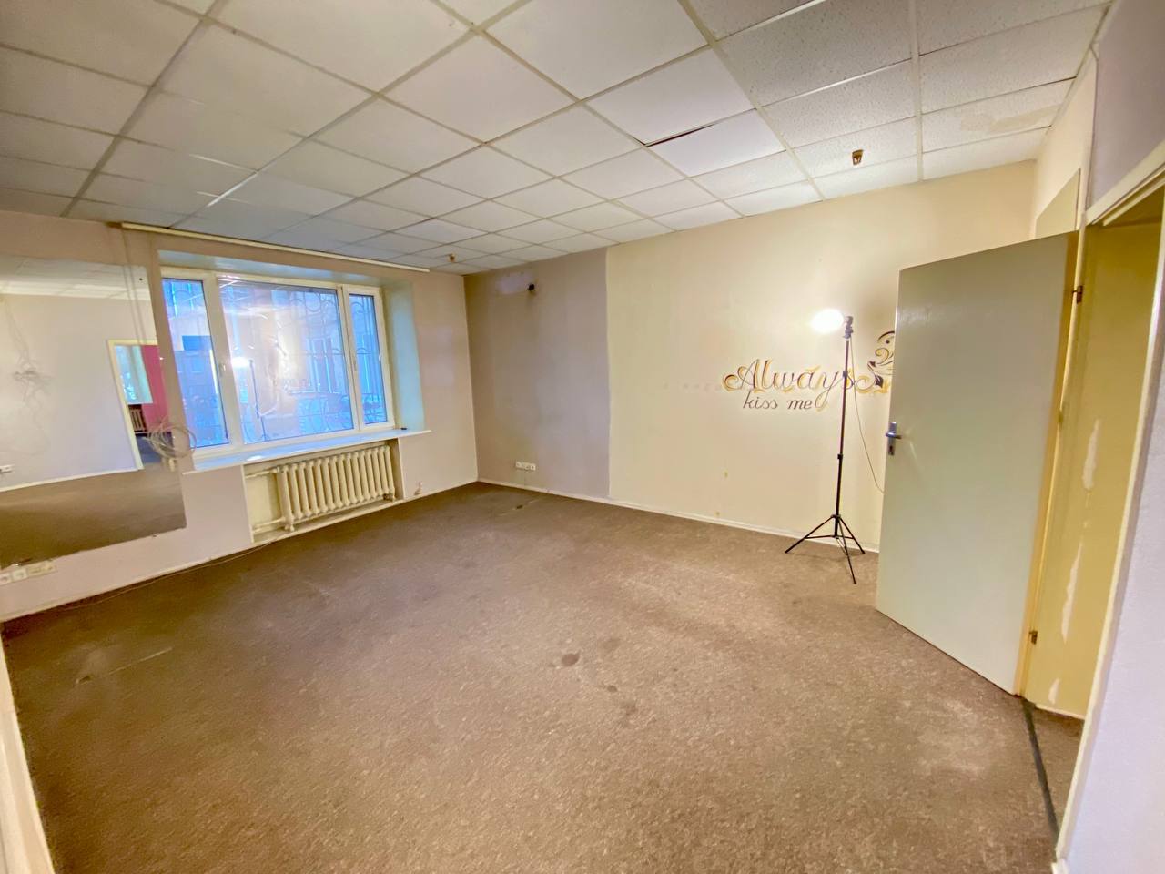 Продаж 3-кімнатної квартири 64.5 м², Сергія Нігояна просп., 42