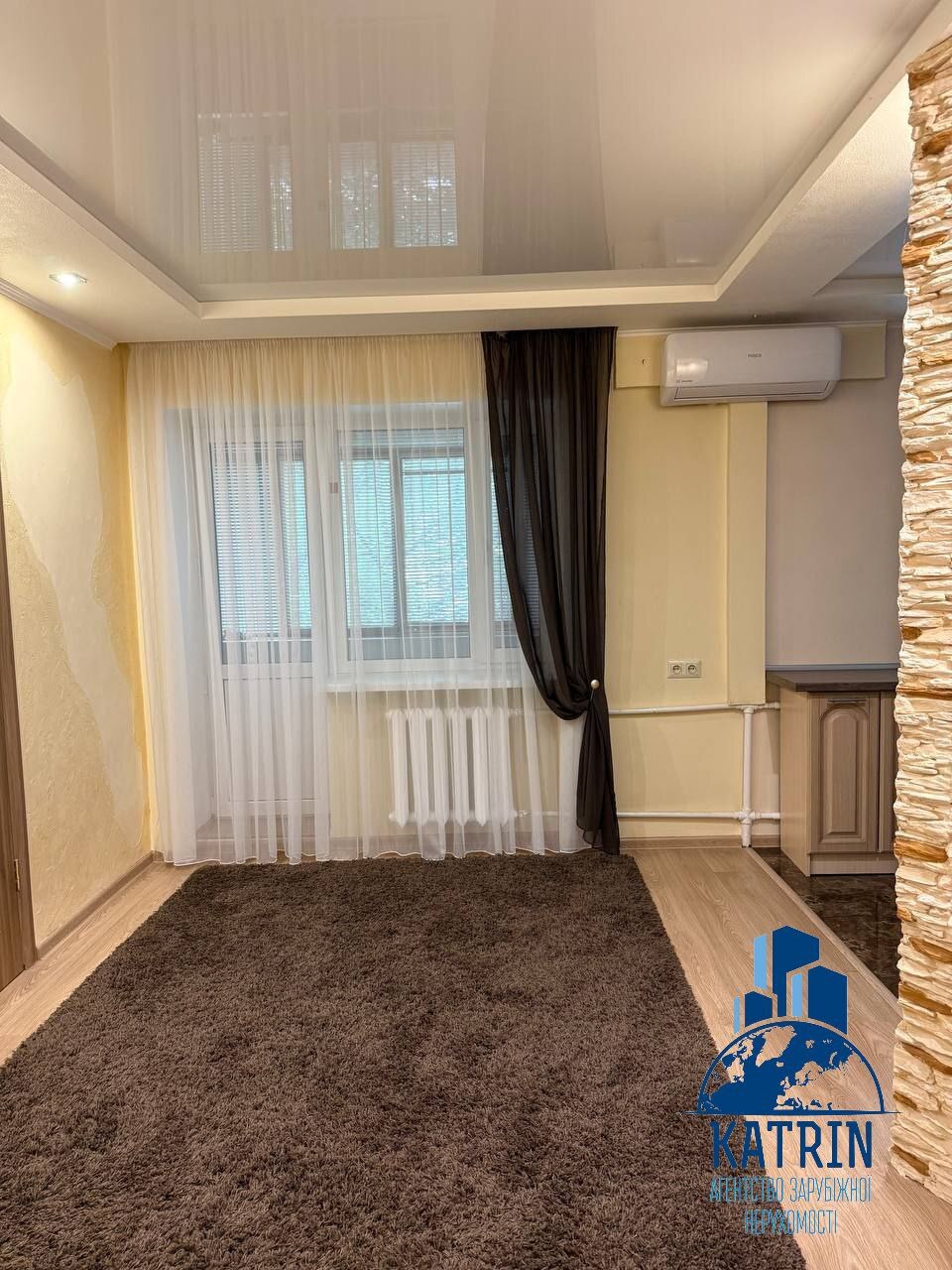 Продаж 2-кімнатної квартири 45 м², Тітова вул.