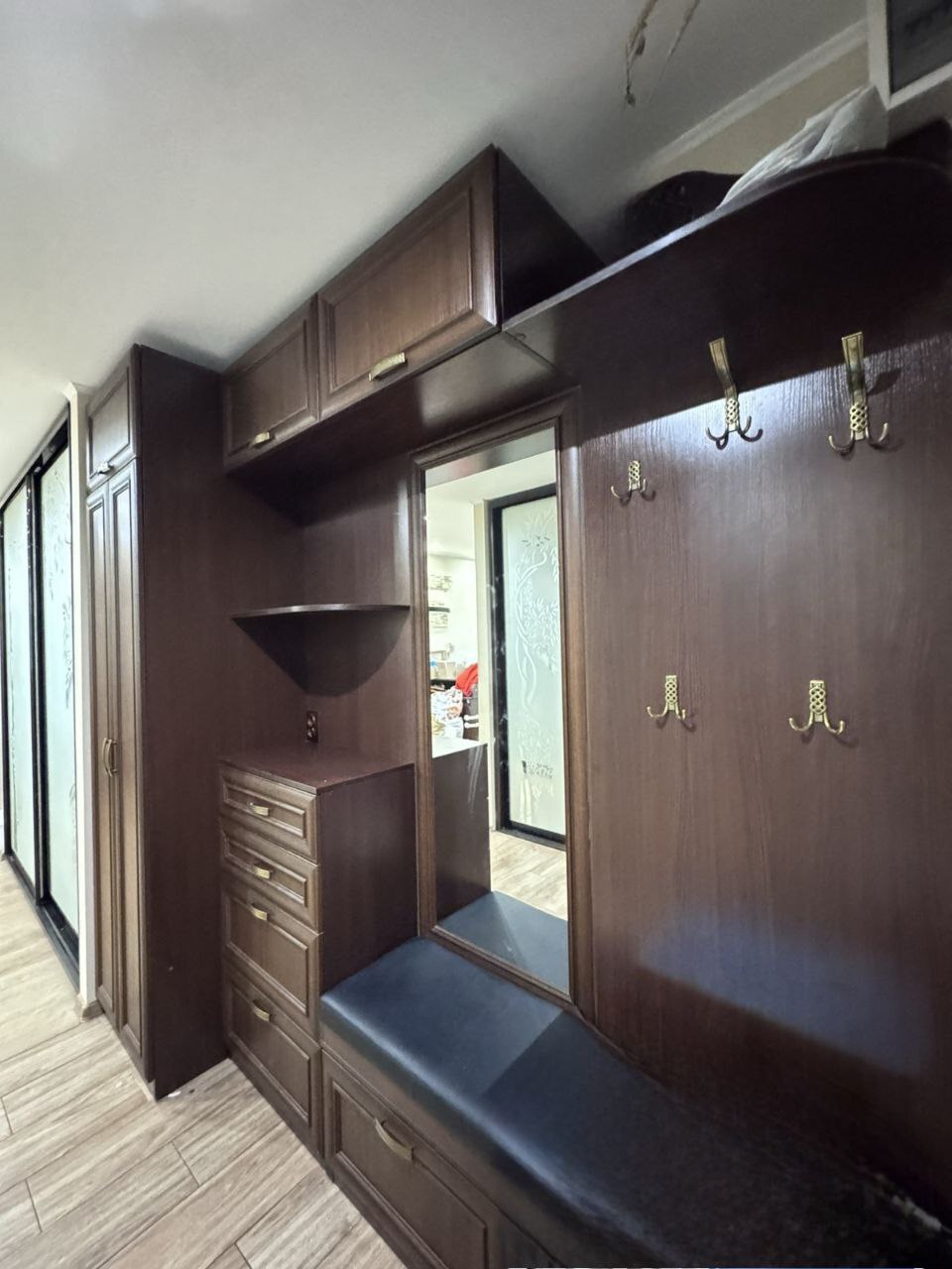 Продажа 3-комнатной квартиры 69 м², Терещенковская ул., 2