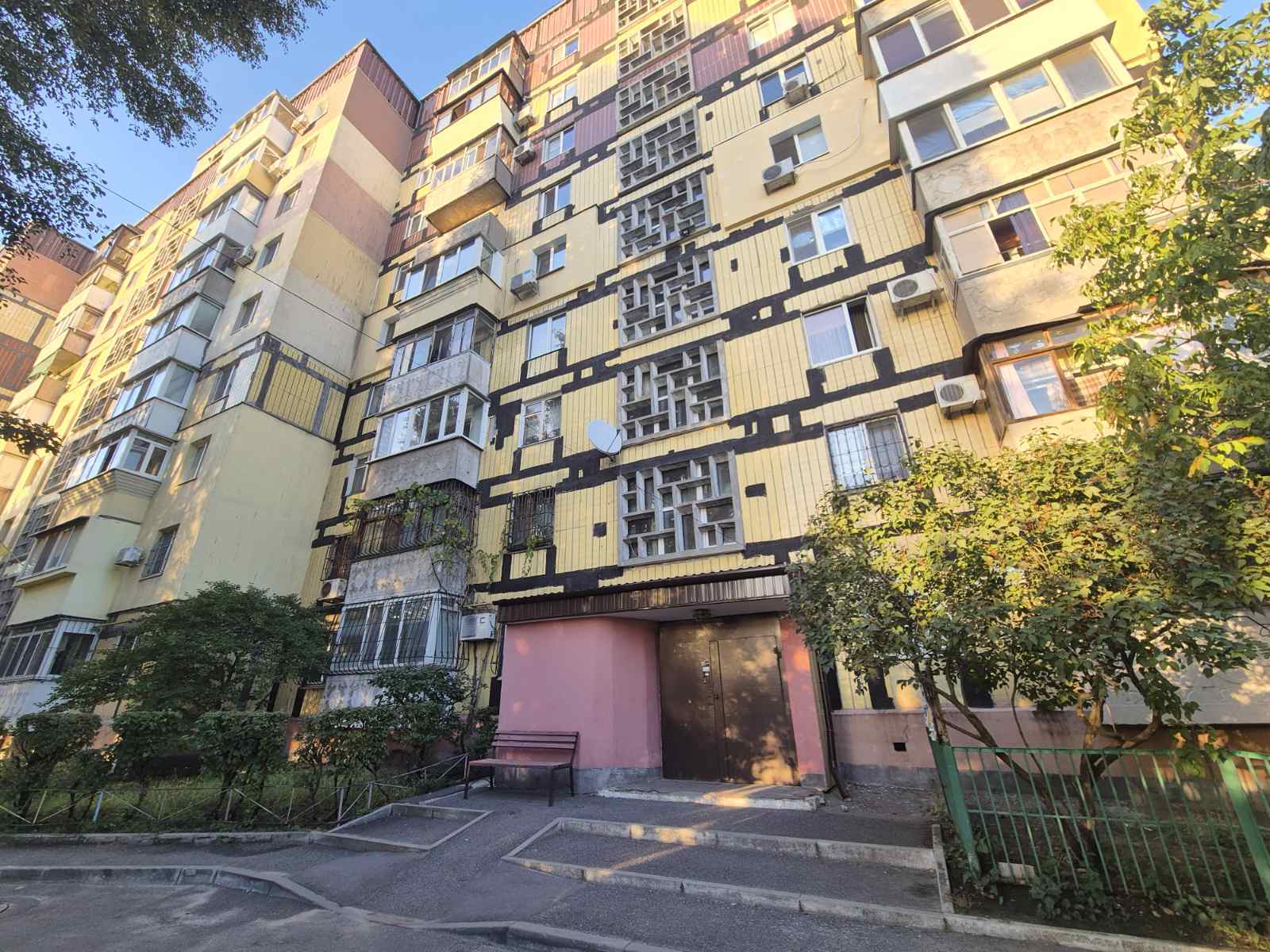 Продажа 3-комнатной квартиры 69 м², Терещенковская ул., 2
