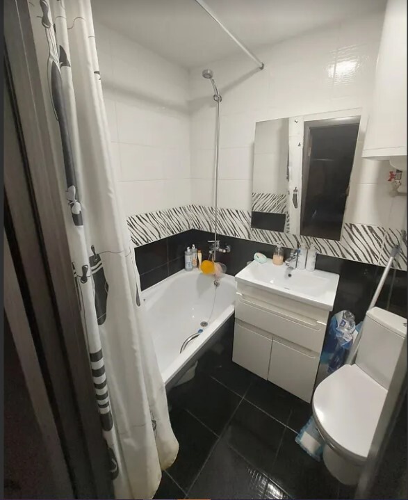 Продаж 3-кімнатної квартири 64 м², Миру просп.