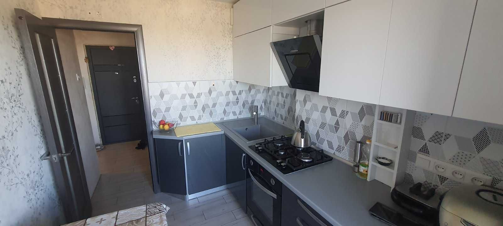 Продаж 3-кімнатної квартири 64 м², Миру просп.