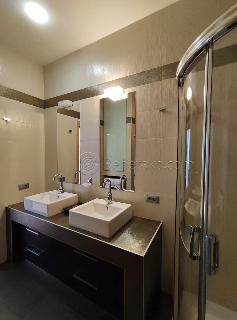 Аренда 2-комнатной квартиры 90 м², Гагаринское Плато ул., 5/3