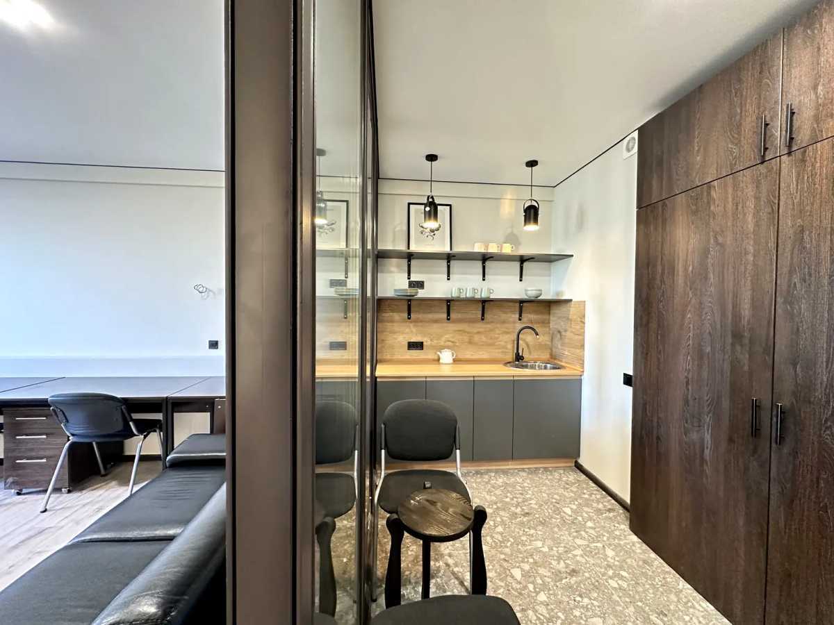 Аренда офиса 50 м², Берестейський, 11
