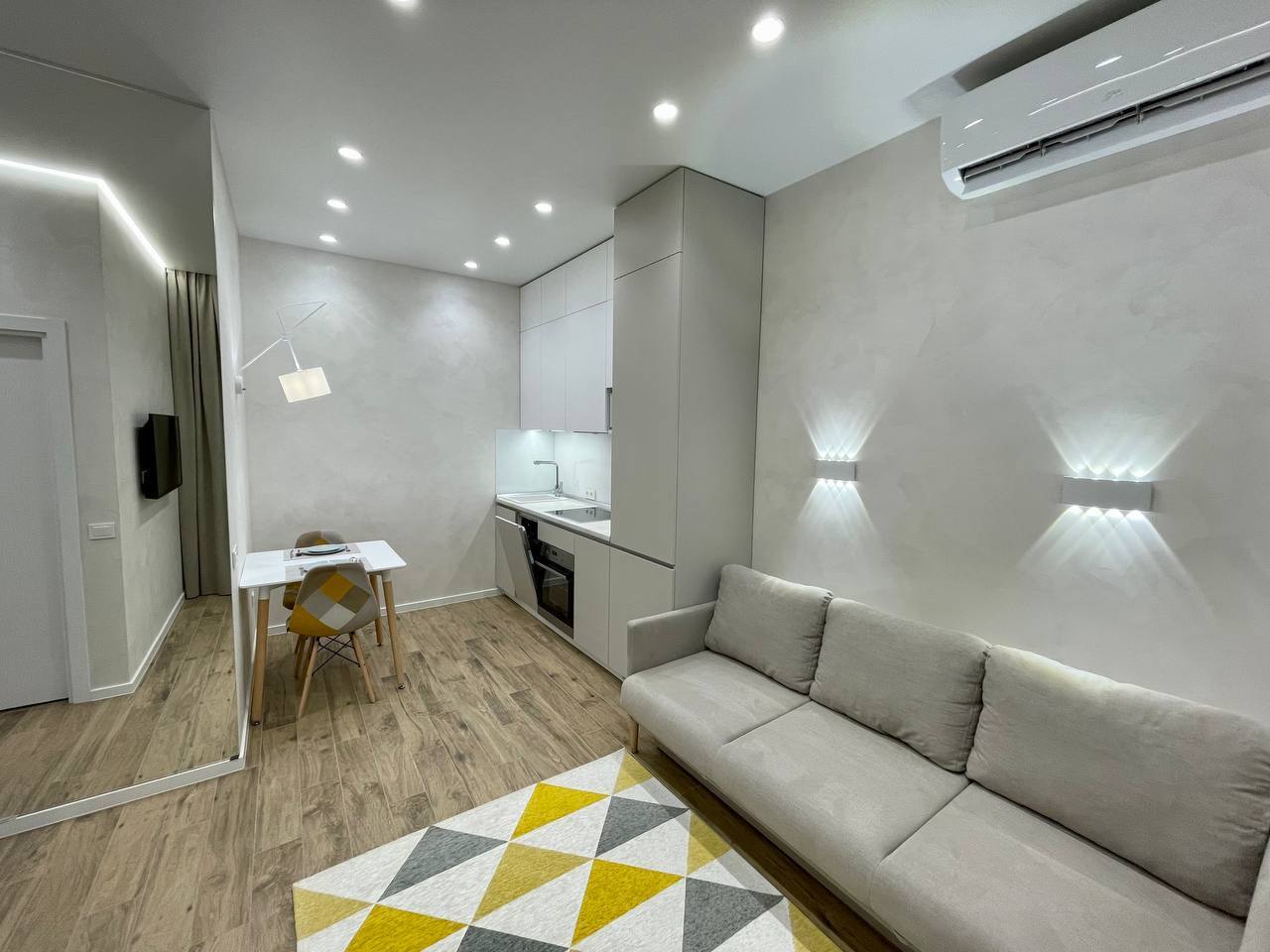 Продаж 2-кімнатної квартири 40 м², Костомаровська вул.