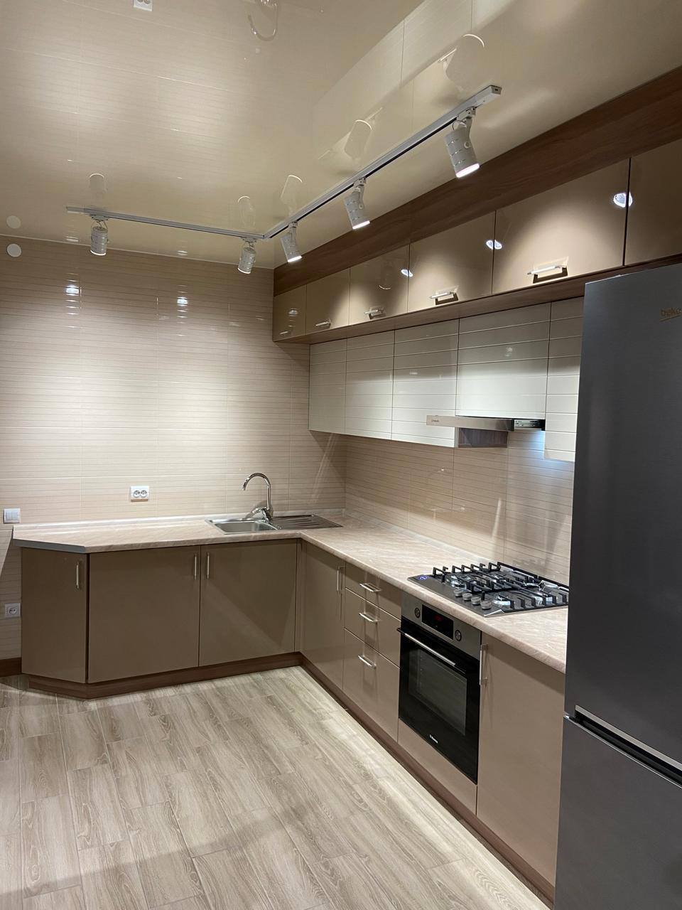 Продаж 1-кімнатної квартири 50 м², Запорізьке шосе