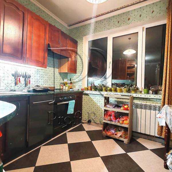 Продаж 3-кімнатної квартири 72 м², Булгакова вул., 3