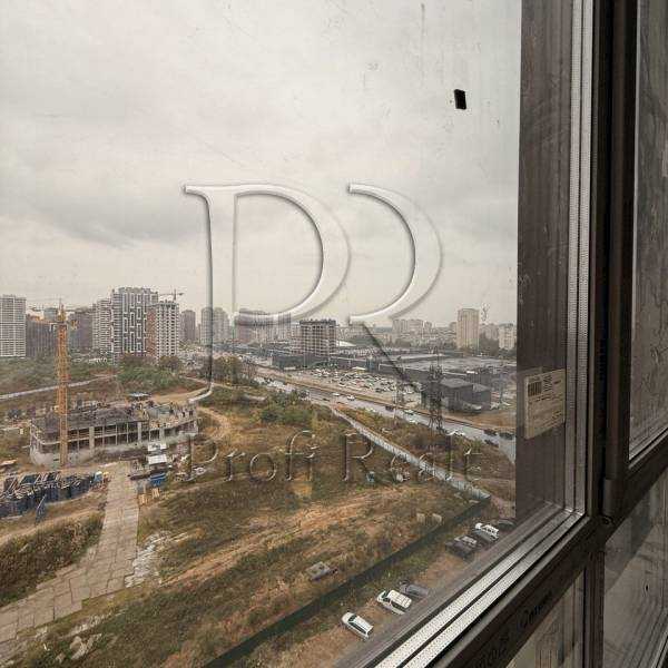 Продаж 4-кімнатної квартири 145 м², Родини Крістерів вулиця, 16