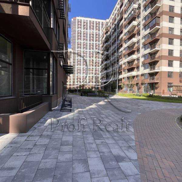 Продаж 4-кімнатної квартири 145 м², Родини Крістерів вулиця, 16