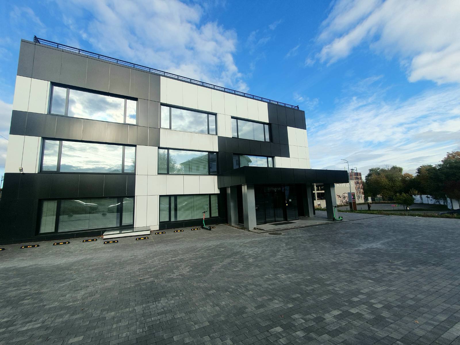 Аренда офиса 3300 м², Зоологическая ул.