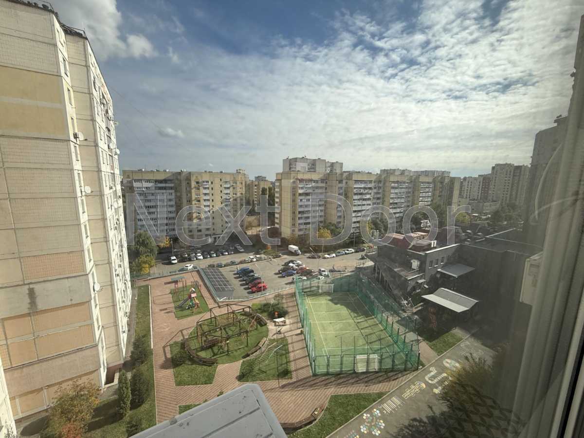Продаж 2-кімнатної квартири 67.1 м², Івана Улітіна вул., Пулюя, 2