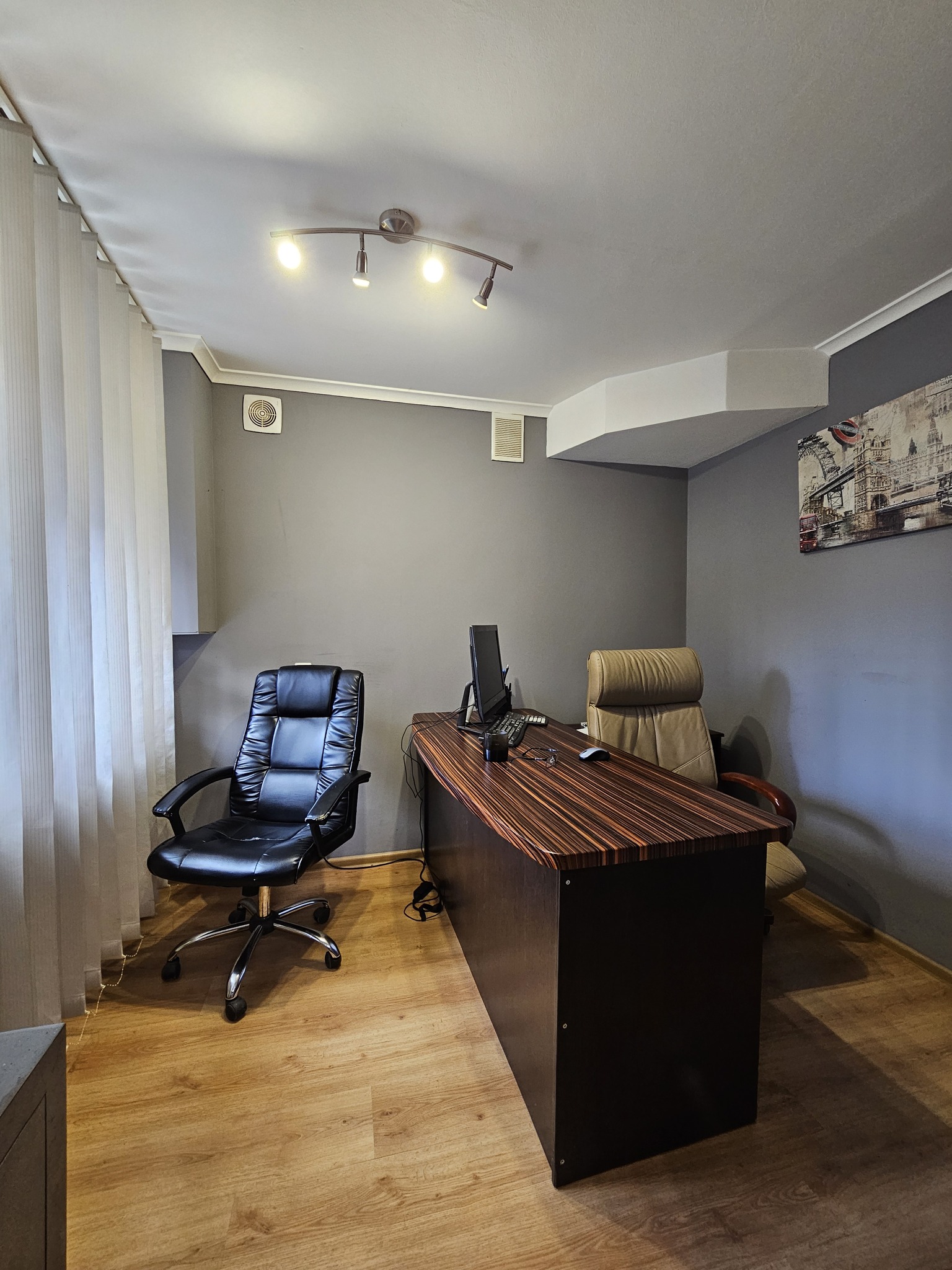 Продаж 1-кімнатної квартири 30.2 м², Лазаряна вул., 10