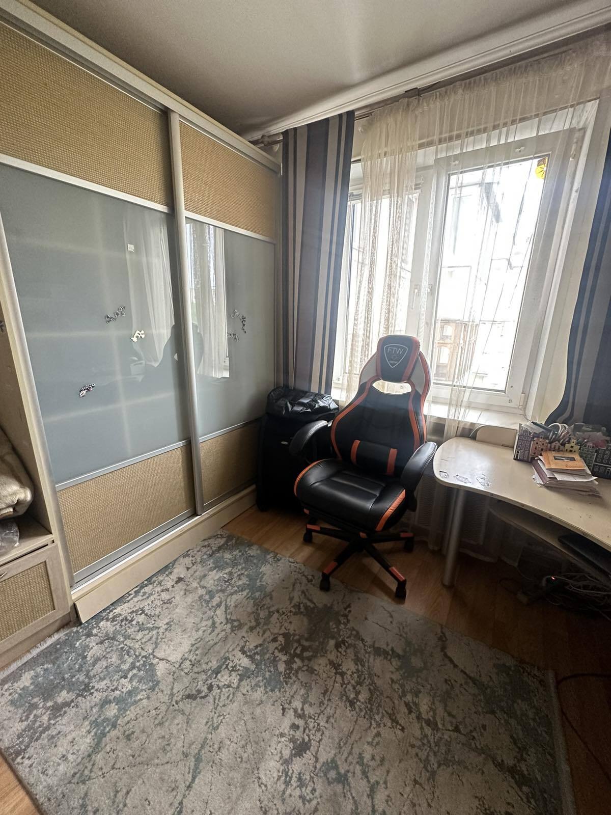 Продаж 3-кімнатної квартири 71.6 м², Незалежності просп., 108