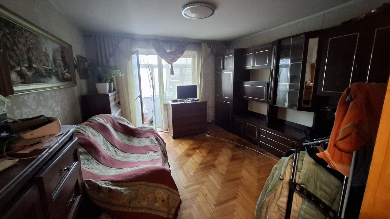 Продаж 3-кімнатної квартири 71.6 м², Незалежності просп., 108