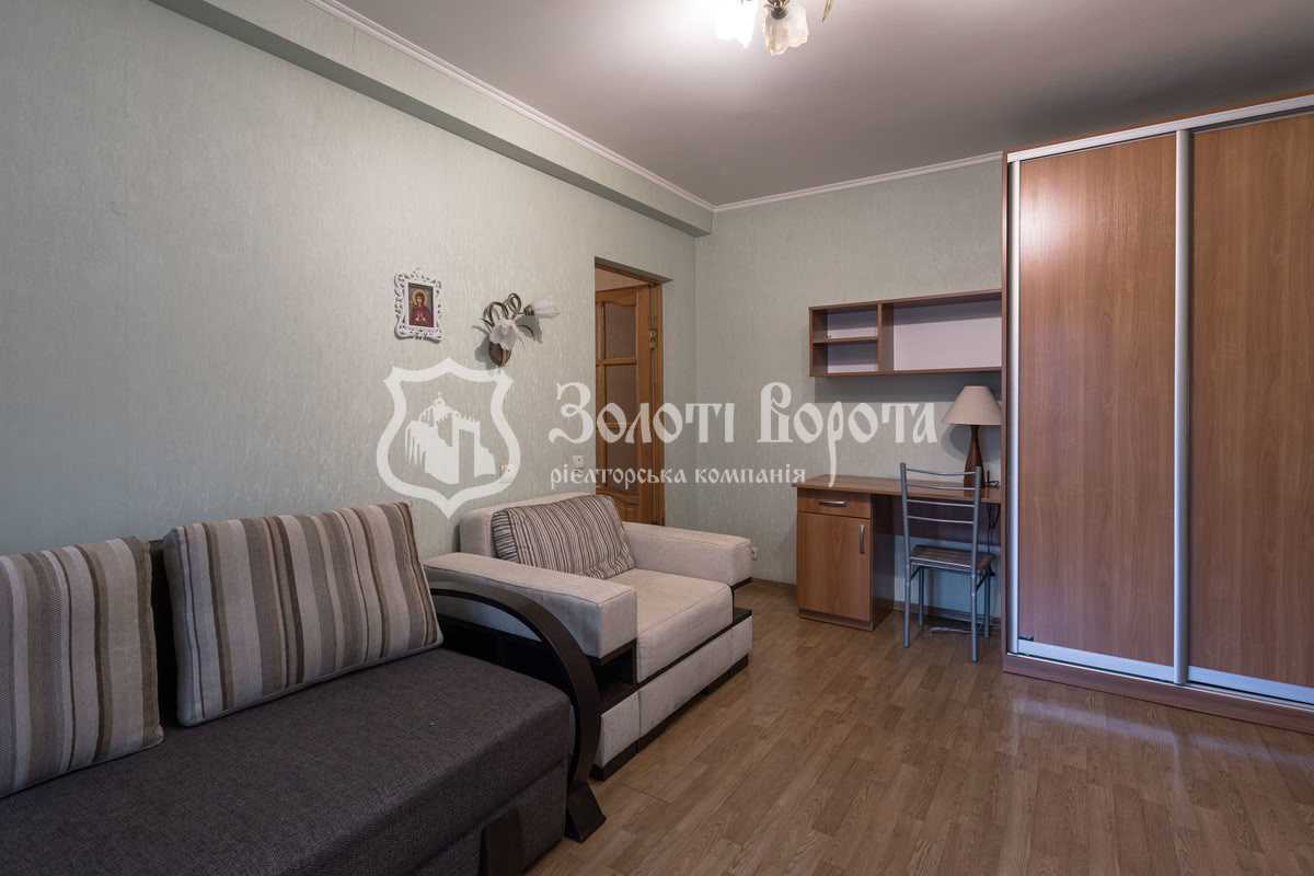 Продаж 1-кімнатної квартири 34 м², Дніпровська наб., 9А