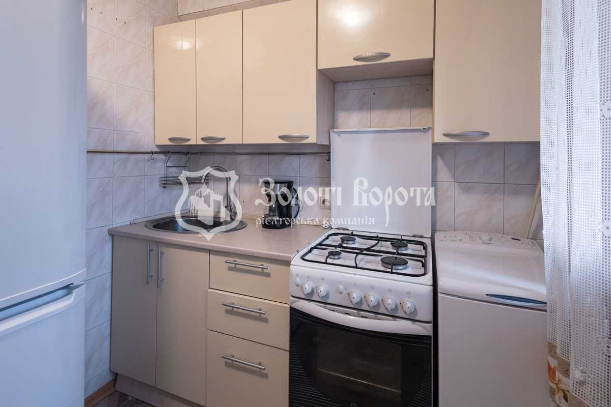 Продаж 1-кімнатної квартири 34 м², Дніпровська наб., 9А