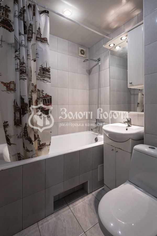 Продаж 1-кімнатної квартири 34 м², Дніпровська наб., 9А