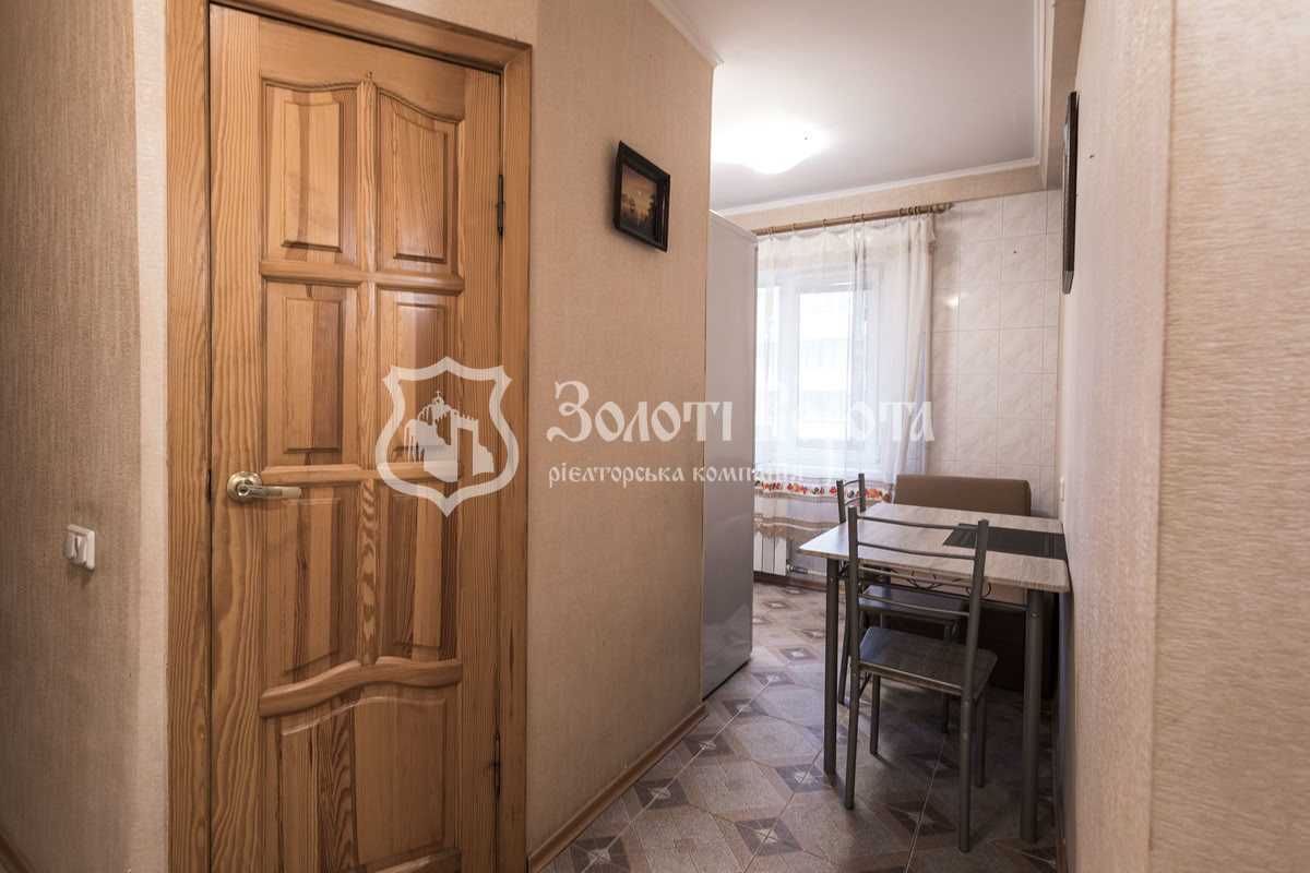 Продаж 1-кімнатної квартири 34 м², Дніпровська наб., 9А