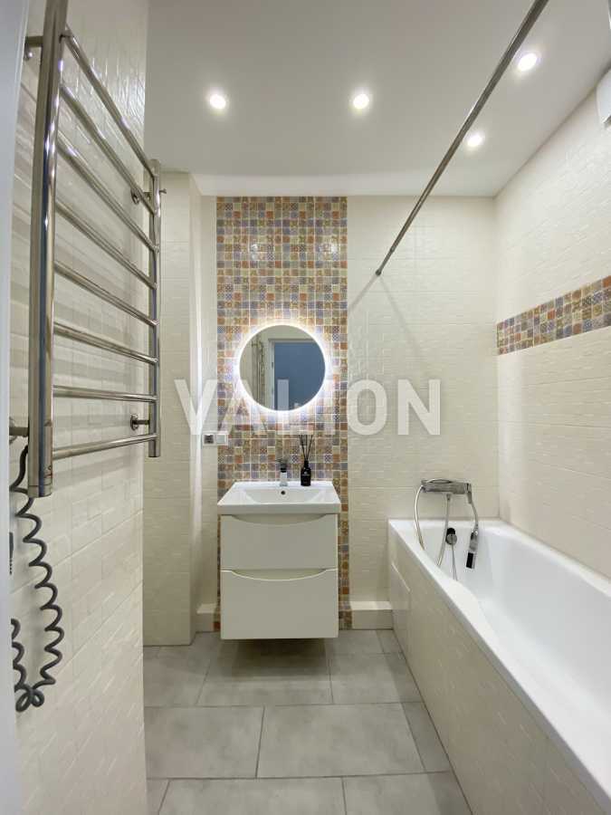 Продаж 1-кімнатної квартири 42 м², Клавдіївська вул., 40є