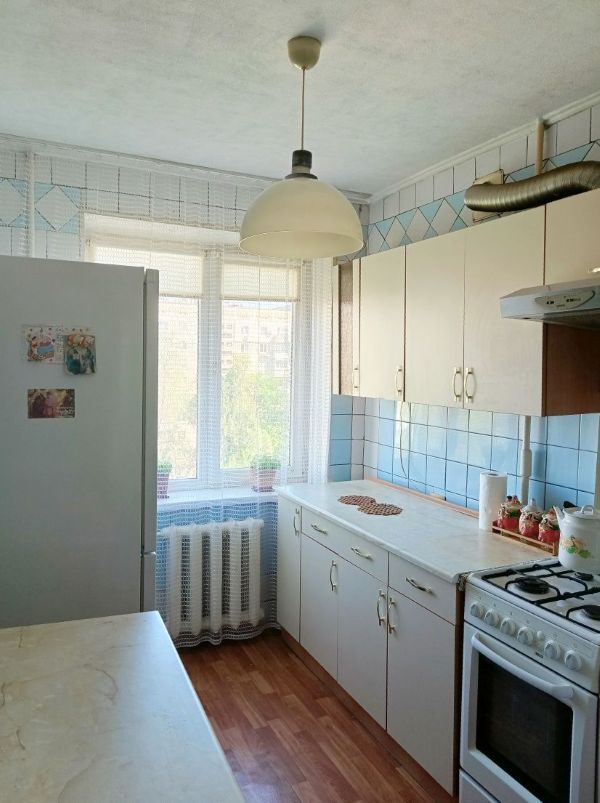 Продаж 2-кімнатної квартири 45 м², Воронезька вул., 79