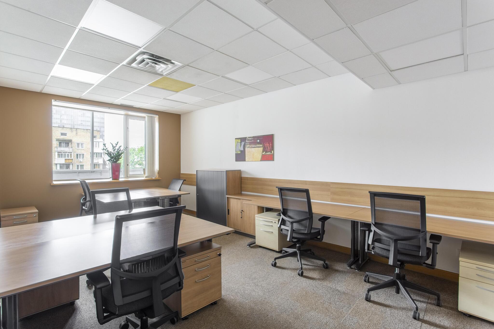 Оренда офісу 20 м², Шовковична вул., 42/44