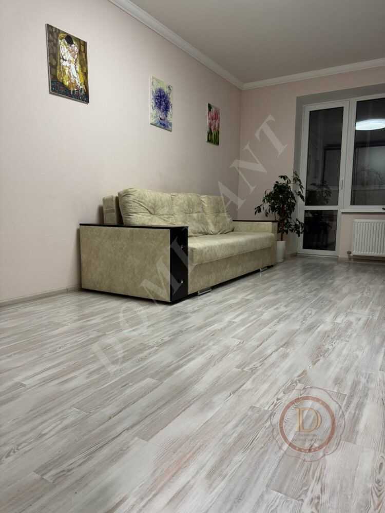 Продаж 2-кімнатної квартири 73 м², Бишівська вул., 7