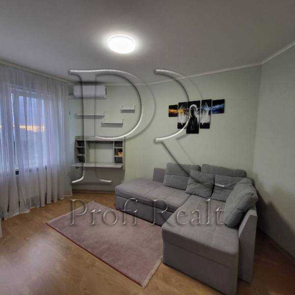 Продажа 1-комнатной квартиры 33 м², Ломоносова ул., 81Б