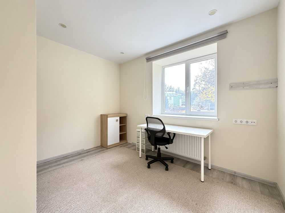 Продажа 2-комнатной квартиры 49 м², Есенина ул., 32