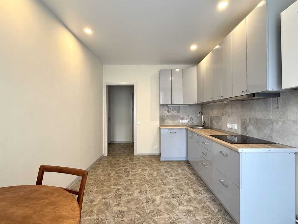 Продажа 2-комнатной квартиры 49 м², Есенина ул., 32