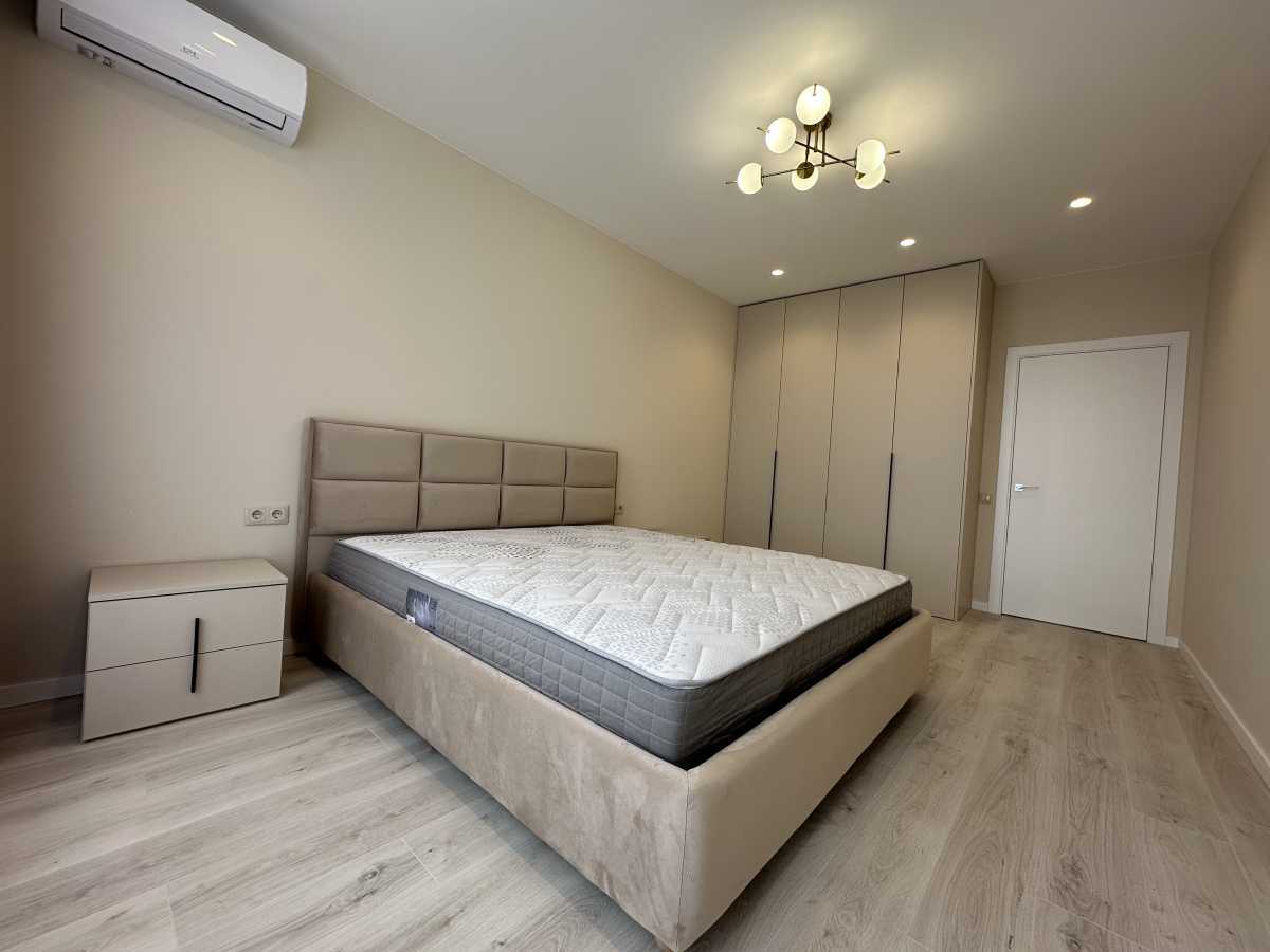 Оренда 2-кімнатної квартири 78 м², Олеся Бабія вул., Бердника, 1в
