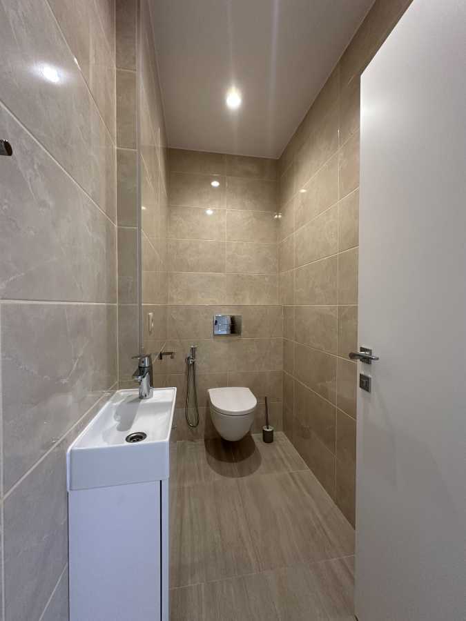 Оренда 2-кімнатної квартири 78 м², Олеся Бабія вул., Бердника, 1в