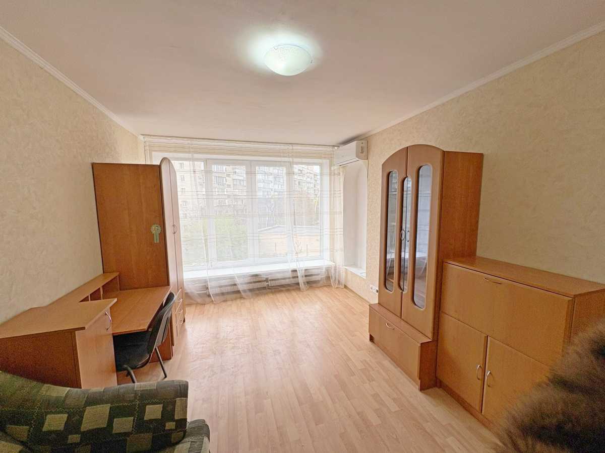 Продаж 1-кімнатної квартири 34 м², Андрія Малишко вул., 21