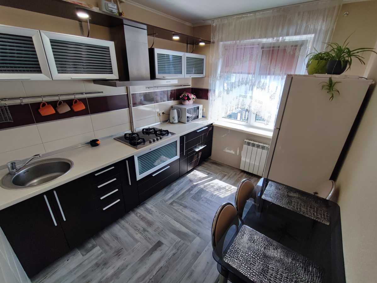 2-комнатная квартира посуточно 48 м², Митрополита Василия Липковского ул., 3