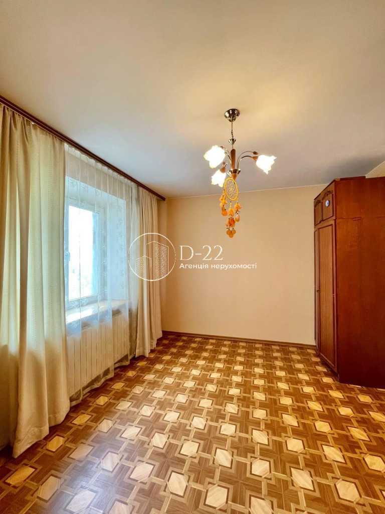 Продаж 3-кімнатної квартири 93 м², Братства Тарасівців вулиця, 12/37
