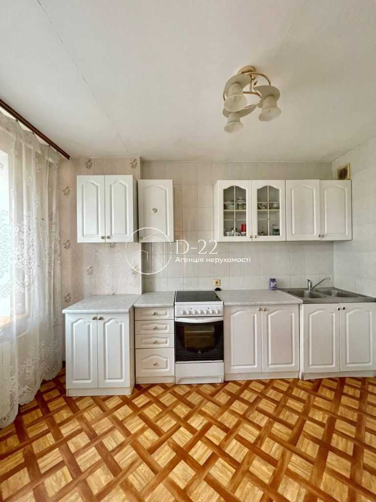 Продаж 3-кімнатної квартири 93 м², Братства Тарасівців вулиця, 12/37