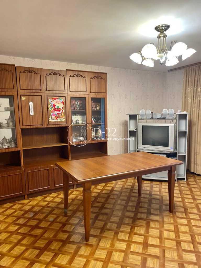 Продаж 3-кімнатної квартири 93 м², Братства Тарасівців вулиця, 12/37