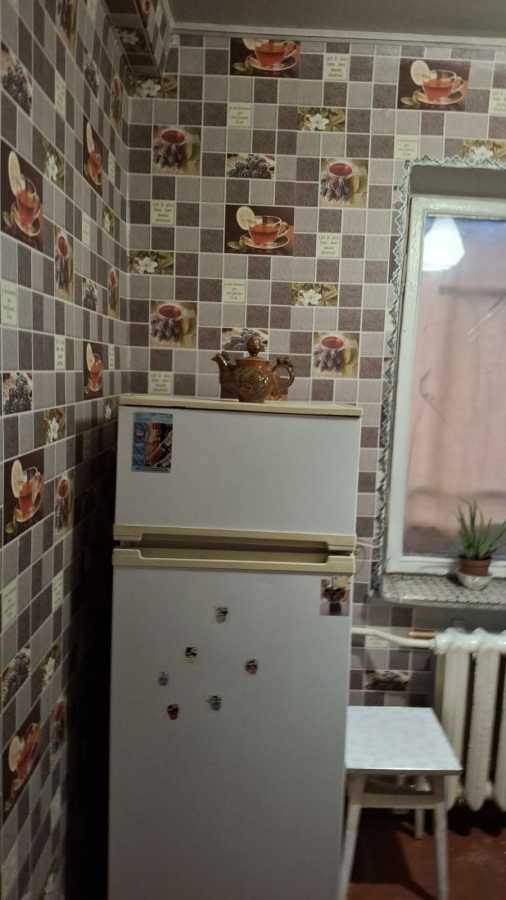 Оренда 1-кімнатної квартири 32 м², Мілютенка вул., 18