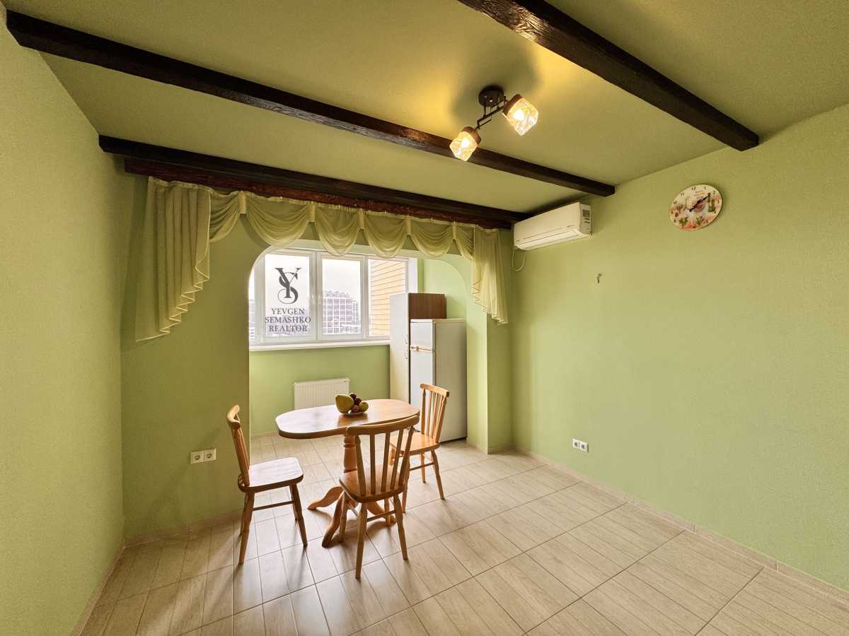 Продаж 1-кімнатної квартири 55 м², Сергія Данченка вул., 3