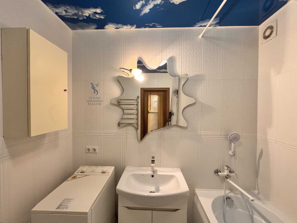 Продаж 1-кімнатної квартири 55 м², Сергія Данченка вул., 3