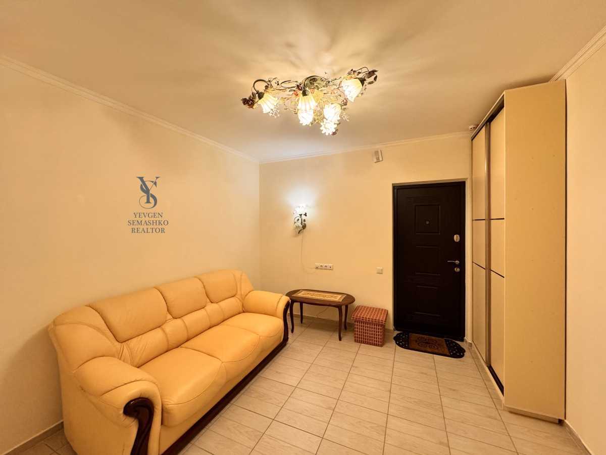 Продаж 1-кімнатної квартири 55 м², Сергія Данченка вул., 3