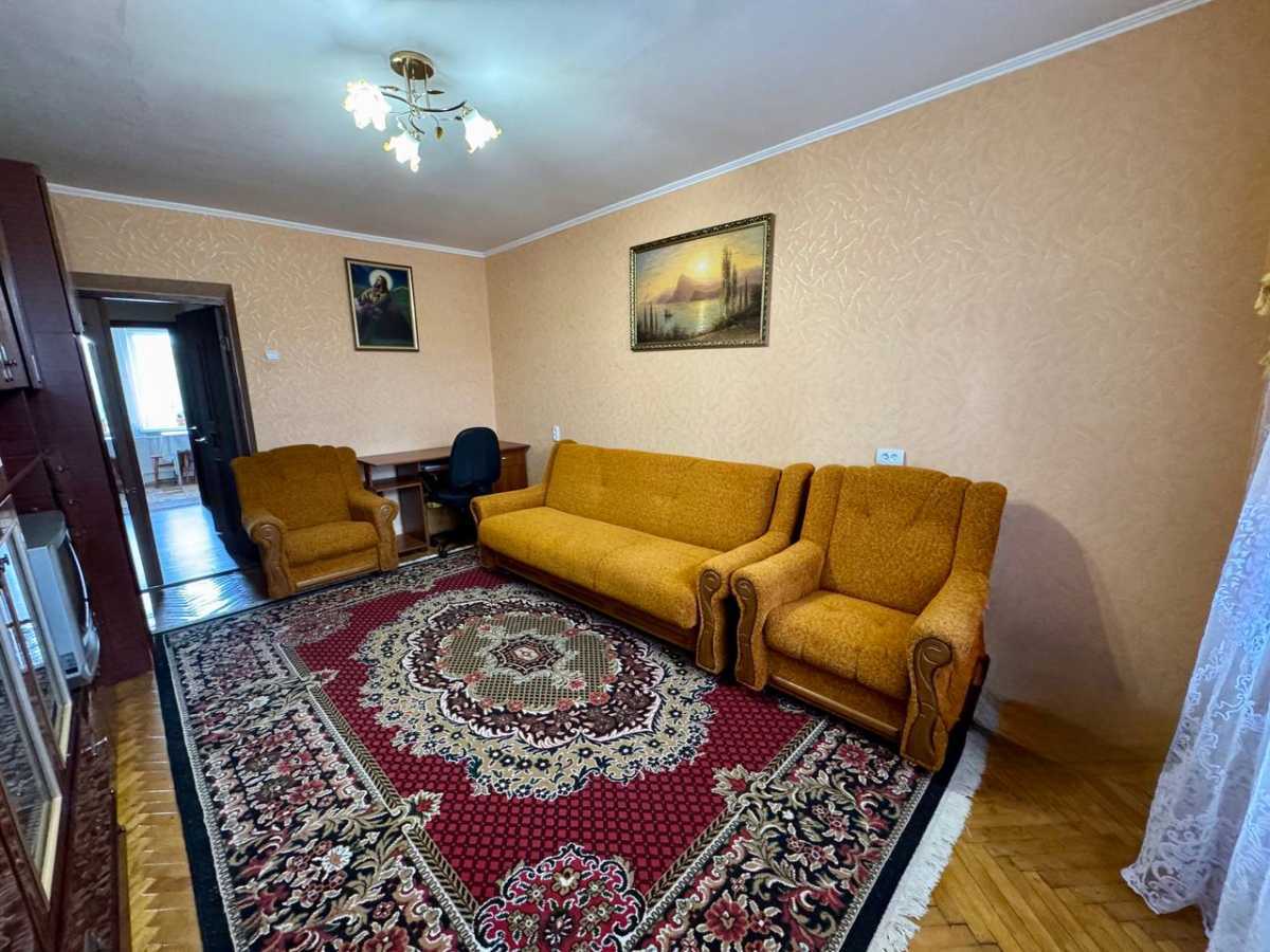 Продажа 2-комнатной квартиры 54.1 м², Льонокомбінатівська, 5