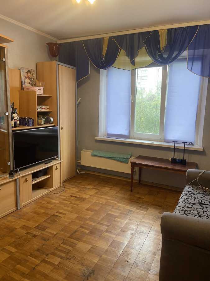 Продаж 3-кімнатної квартири 77.6 м², Полярна вул., 6А