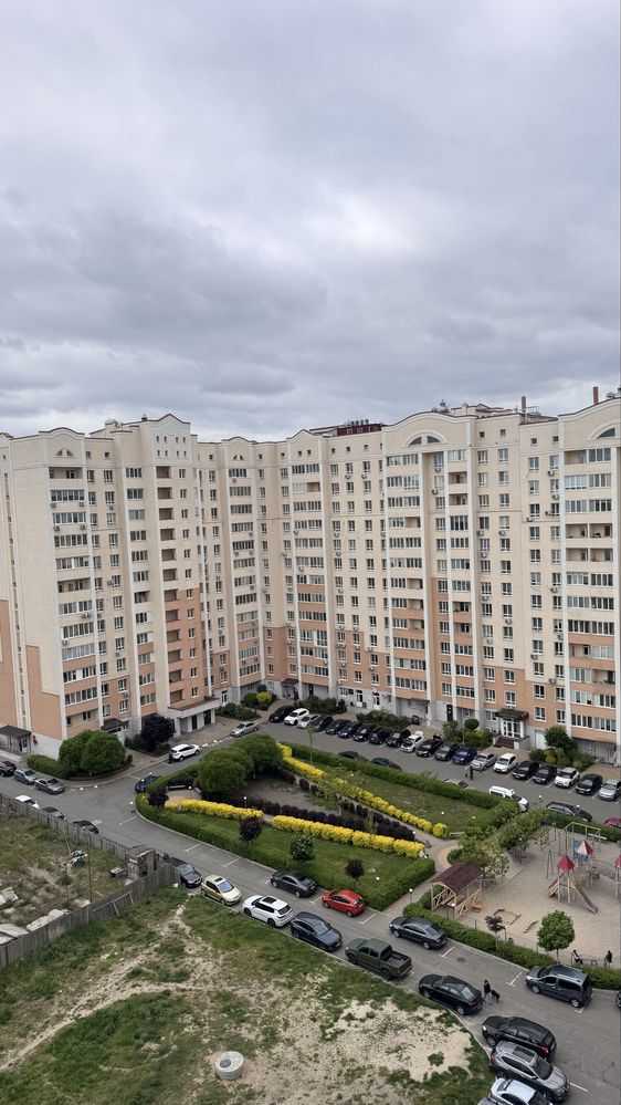 Продаж 2-кімнатної квартири 70 м², Чубинського вул., 8Б