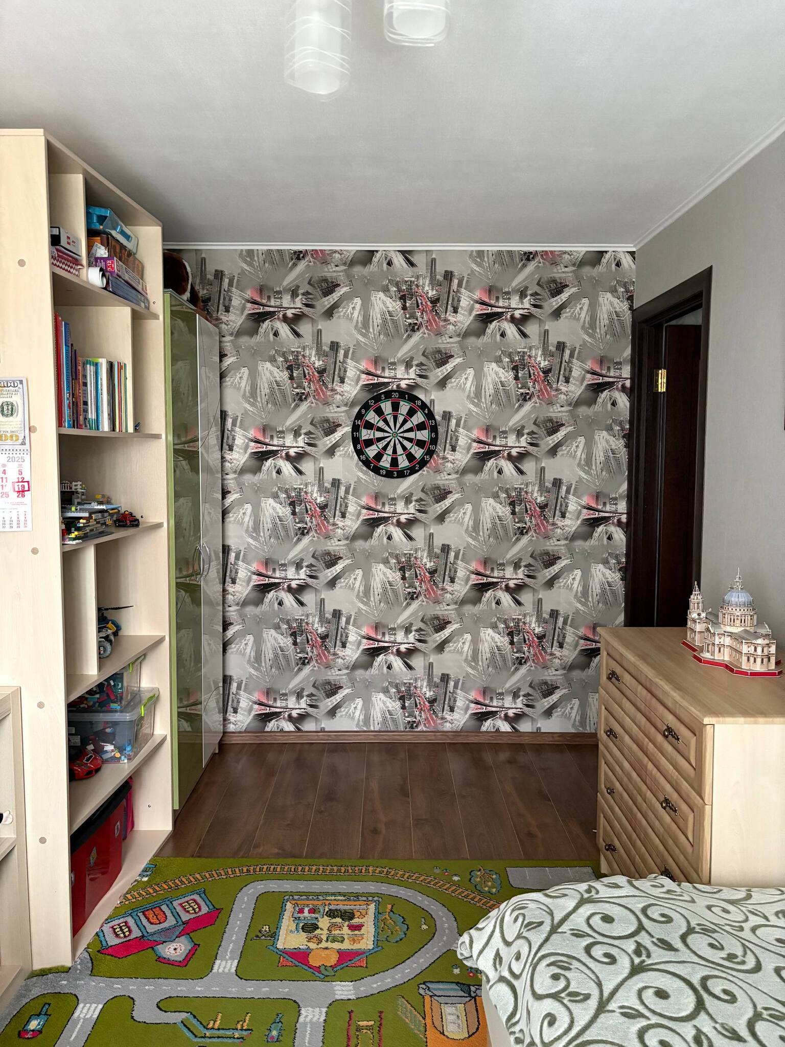 Продажа 3-комнатной квартиры 70 м², Тополь 1 ул., 48