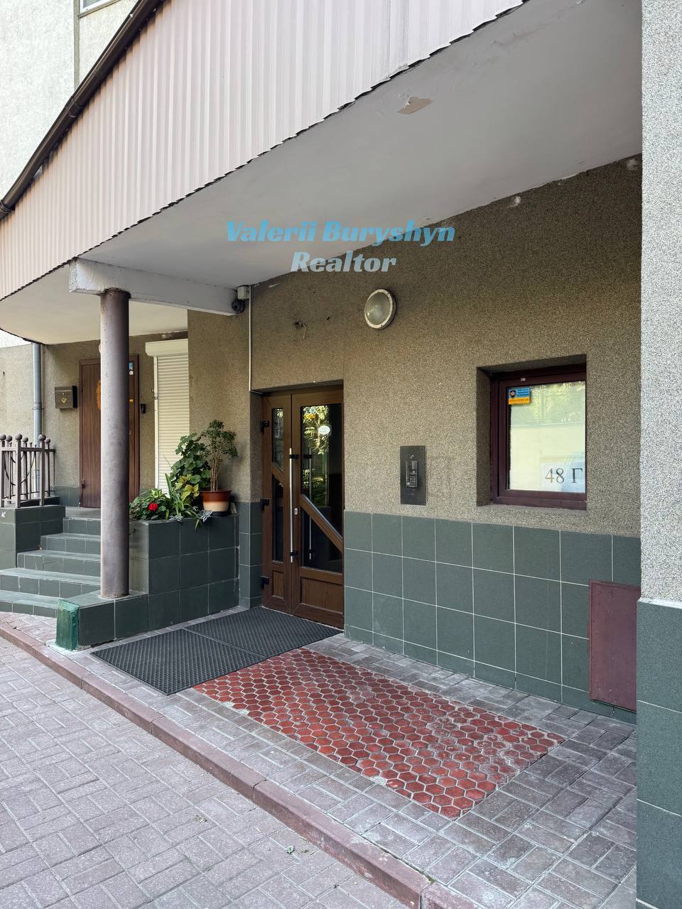Продаж 3-кімнатної квартири 138 м², Дмитрівська вул., 43