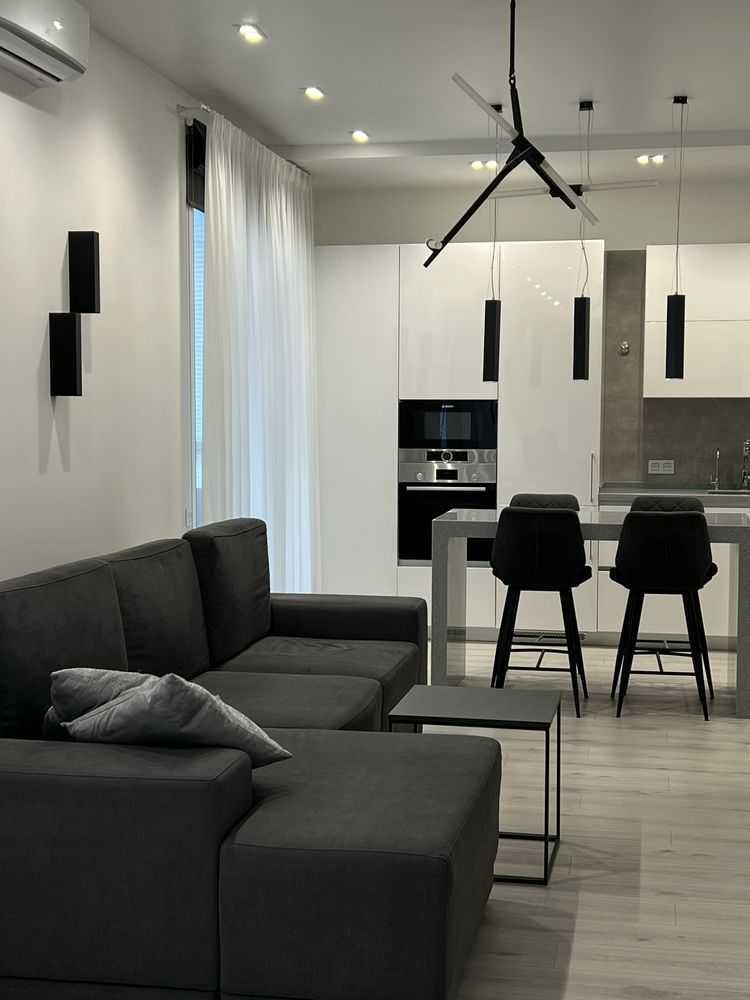 Аренда 2-комнатной квартиры 90 м², Василия Тютюнника ул., 28А