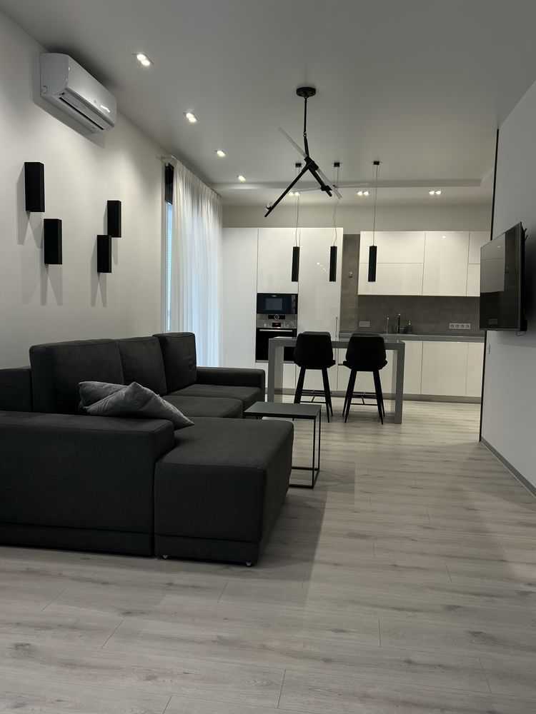 Аренда 2-комнатной квартиры 90 м², Василия Тютюнника ул., 28А